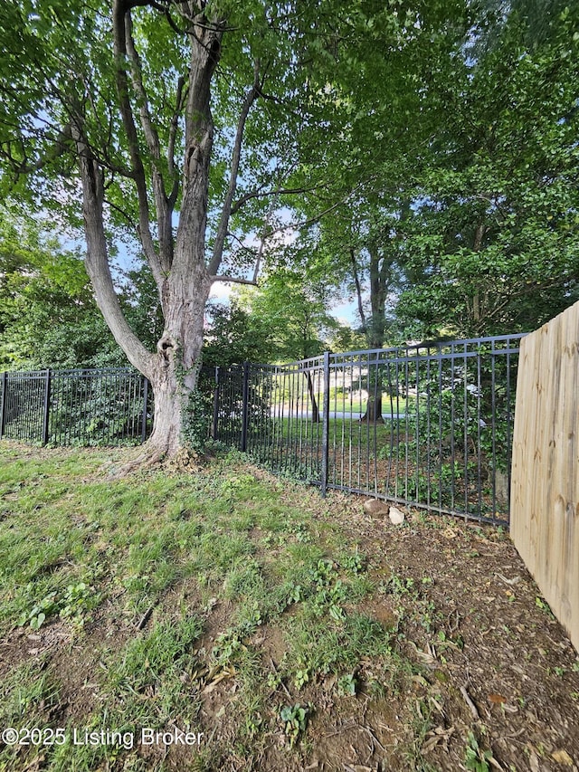 8412 Oxford Woods Ct, Louisville, KY 40222 - photo 73