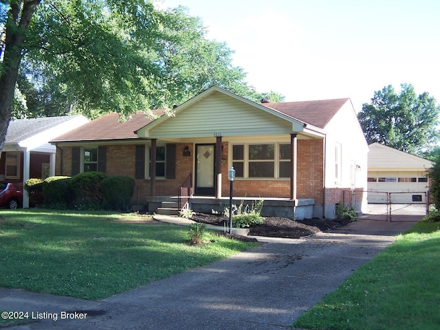 view of front of house featuring a porch and a front lawn