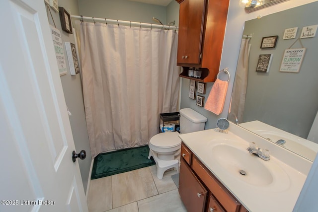 full bath featuring toilet, a shower with shower curtain, and vanity