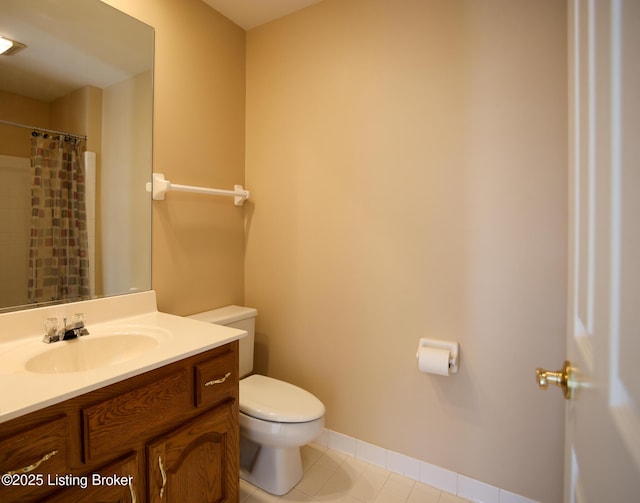 9602 Moorfield Cir, Louisville, KY 40241 - bathroom featuring toilet, vanity, tile patterned floors, baseboards, and a shower with shower curtain