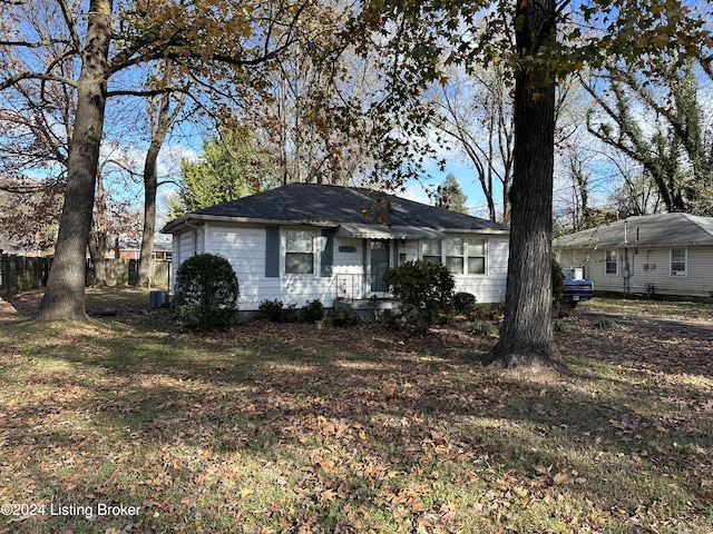 2701 Pioneer Rd, Louisville, KY 40216 - view of front of home