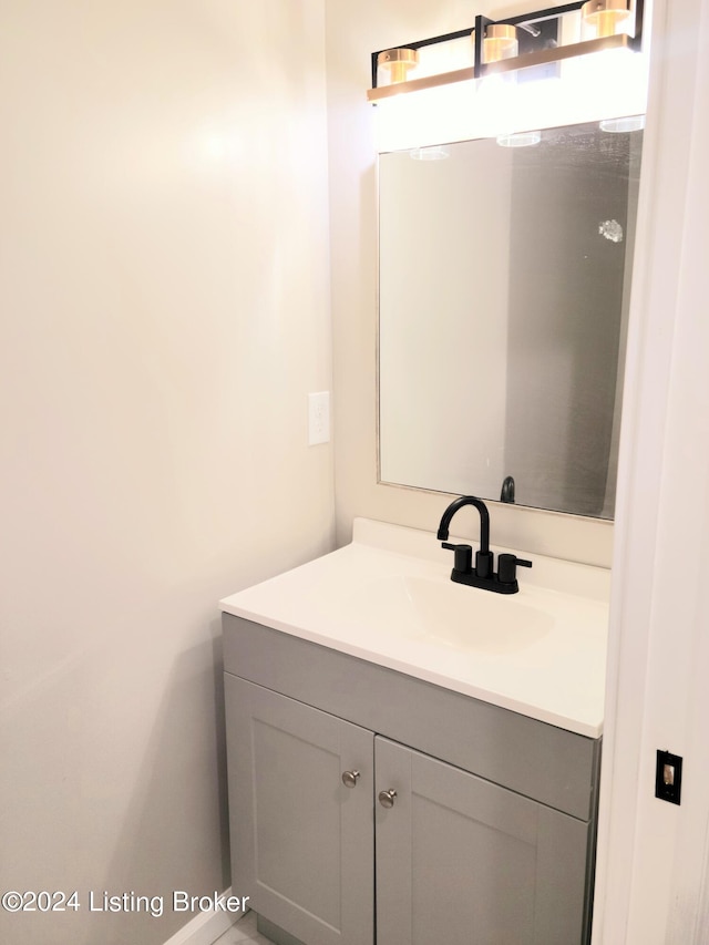 bathroom with vanity