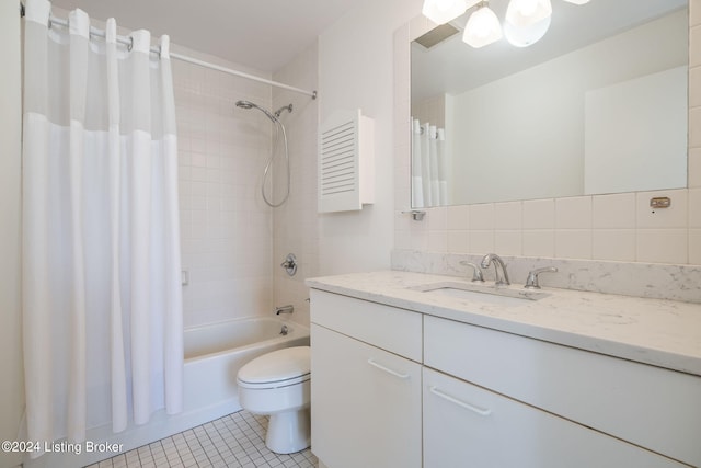 full bathroom featuring tile flooring, backsplash, shower / bathtub combination with curtain, toilet, and vanity