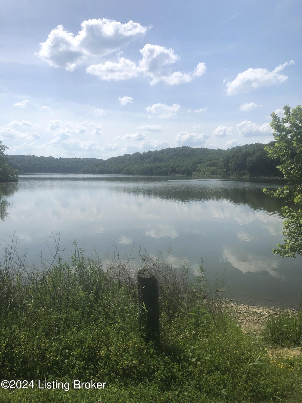 6S Chowning Ln, Bloomfield, KY 40008