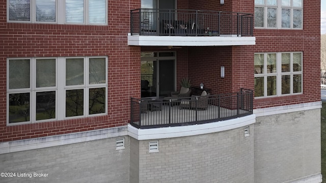 exterior space featuring a balcony