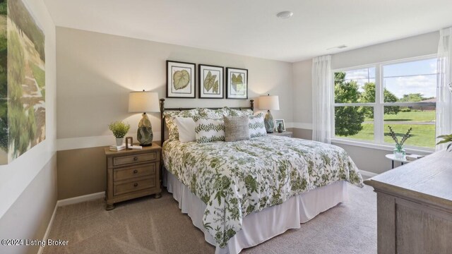 view of carpeted bedroom