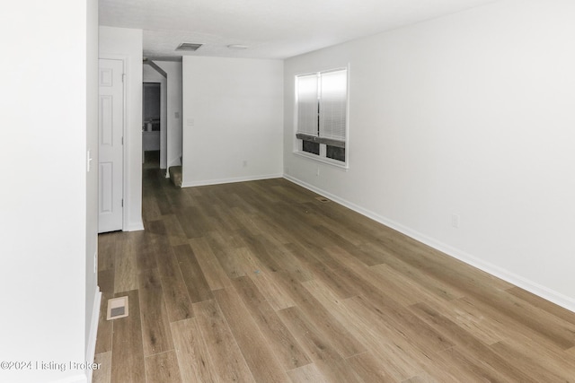 2425 Elliott Ave, Louisville, KY 40211 - unfurnished room with wood finished floors and baseboards
