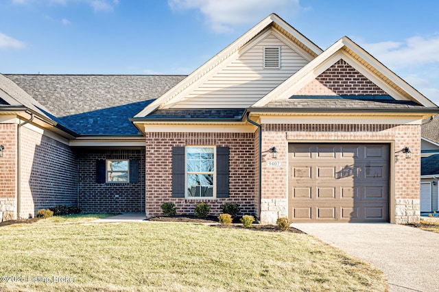 view of front of home featuring a garage and a front yard