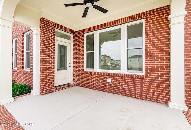 view of patio featuring ceiling fan and covered porch