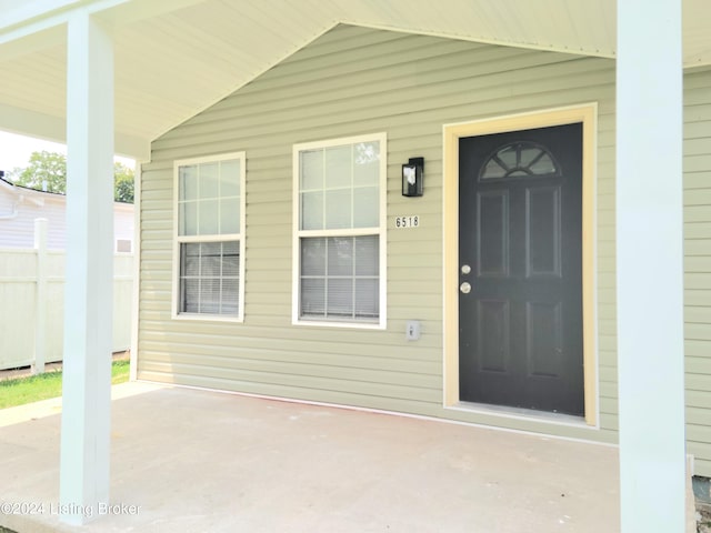 view of property entrance