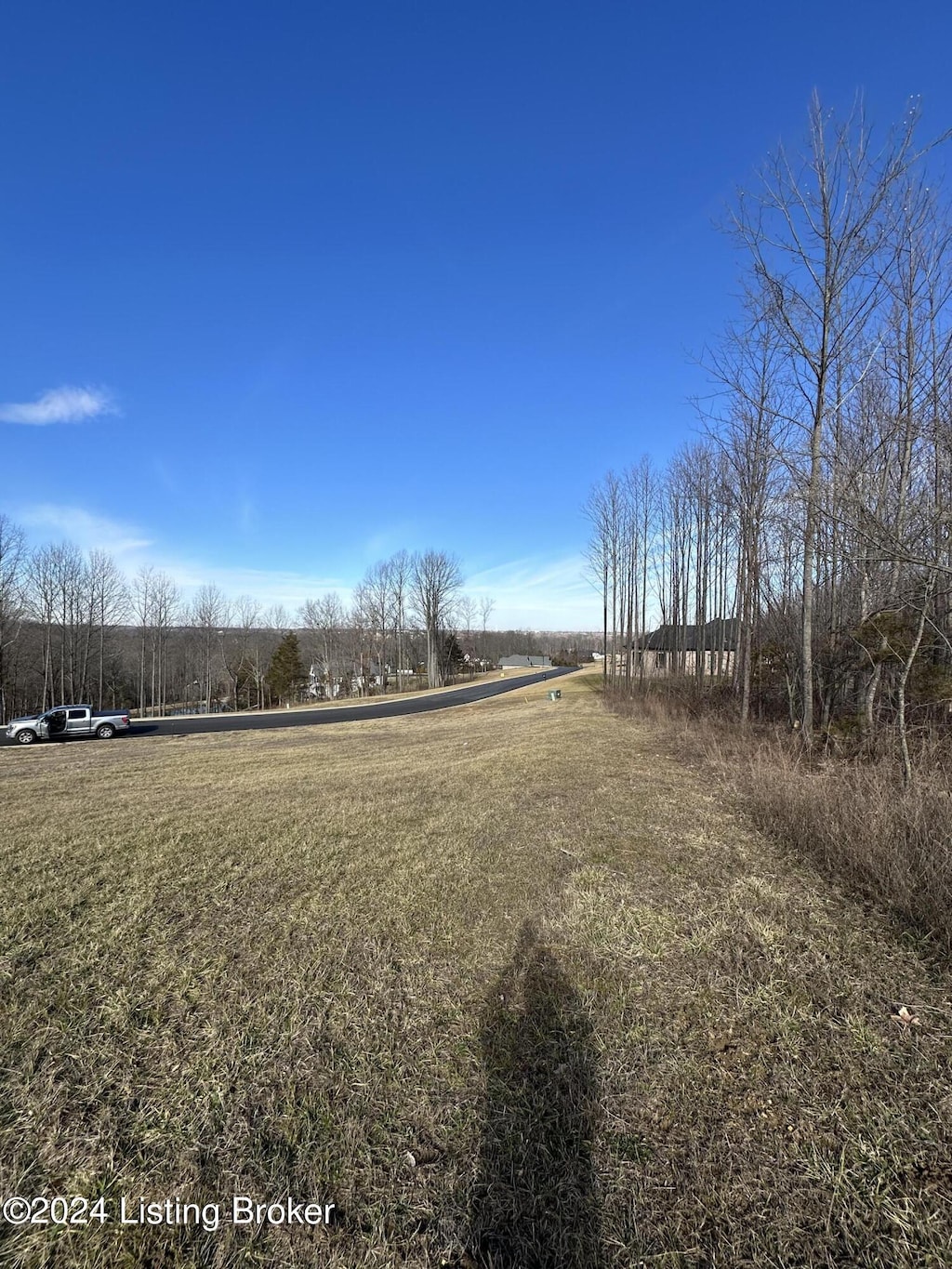 5501 Farmhouse Dr, Crestwood, KY 40014