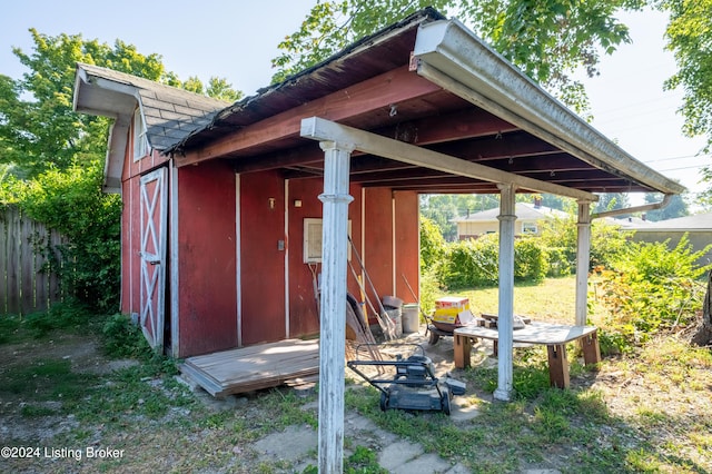 view of outdoor structure