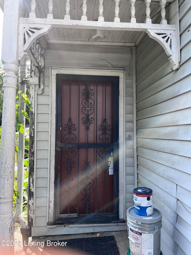 view of entrance to property