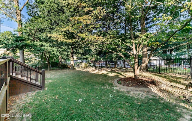 view of yard featuring fence