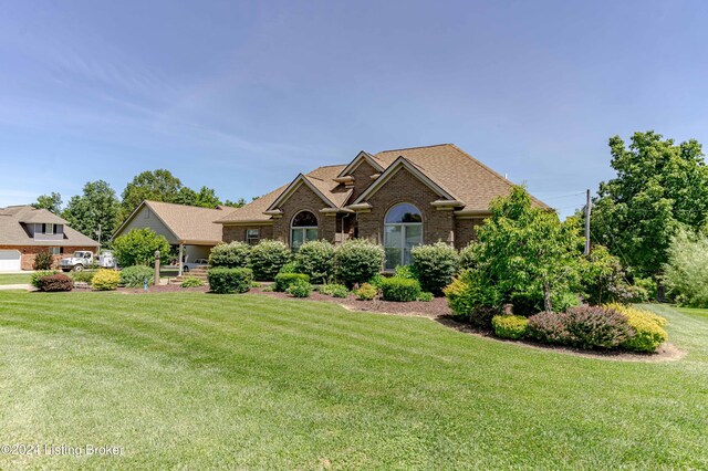 view of front of house with a front yard