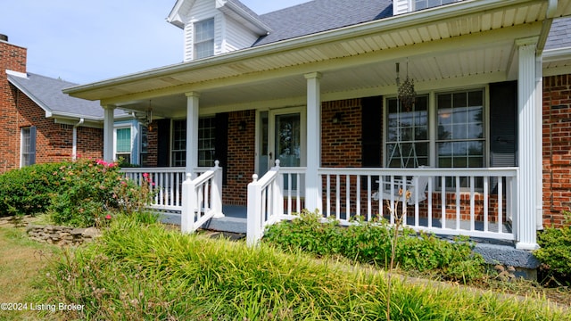 view of front facade featuring covered porch