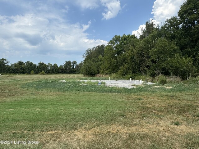 13 Red Leaf Dr, Carrollton, KY 41008