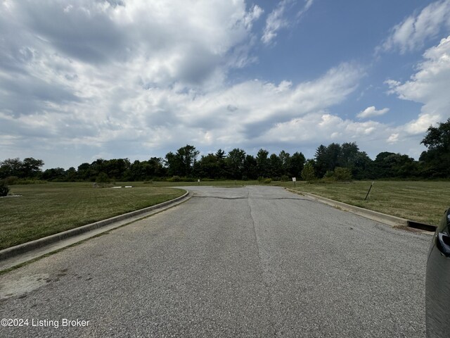 13 Red Leaf Dr, Carrollton, KY 41008