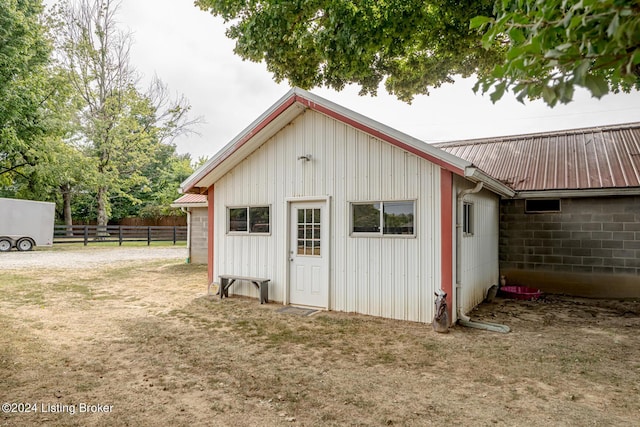 4626 Glen Rose Rd, Louisville, KY 40229 - view of outbuilding with fence