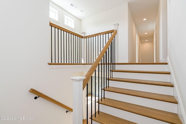 6712 Hypoint Ridge Rd, Crestwood, KY 40014 - stairway with visible vents and recessed lighting