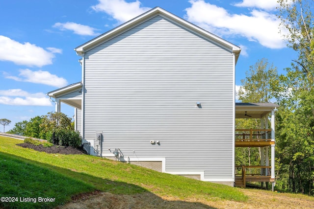 6714 Hypoint Ridge Rd, Crestwood, KY 40014 - view of home's exterior with a wooden deck, a ceiling fan, and a lawn