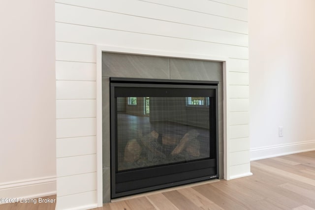 room details featuring hardwood / wood-style floors