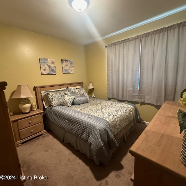 bedroom with carpet flooring