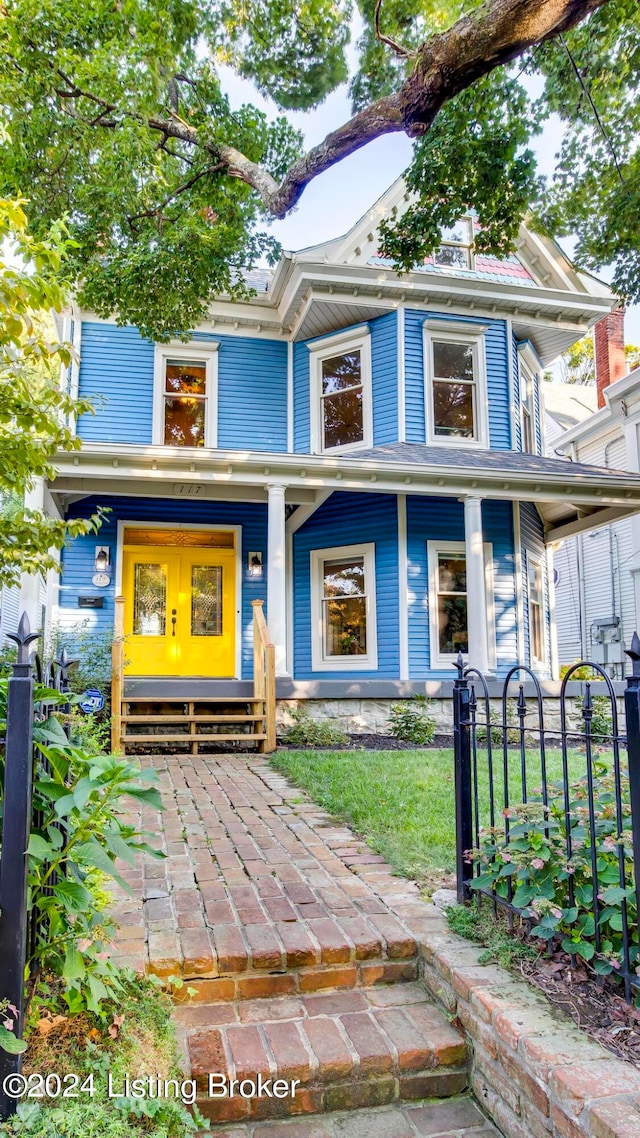 view of front of house featuring a porch