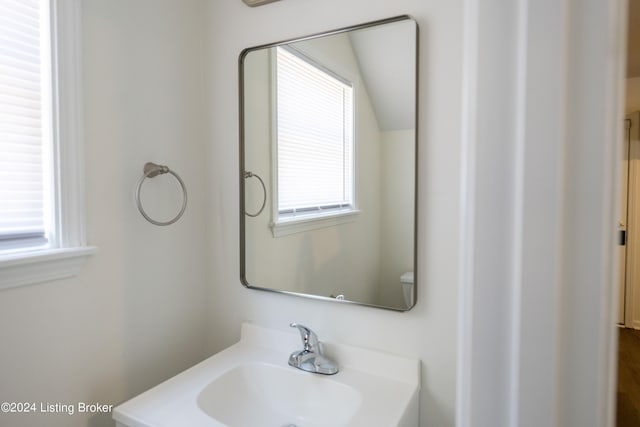 bathroom with sink