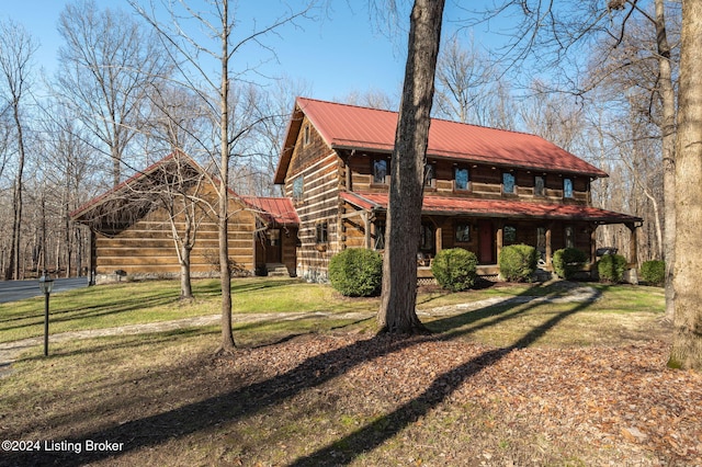 view of front of home with a front lawn