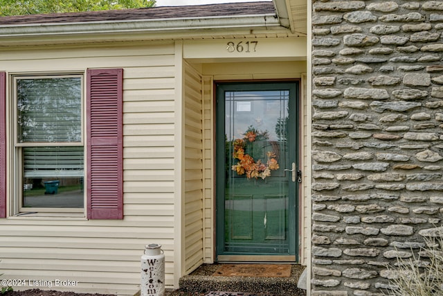 view of property entrance