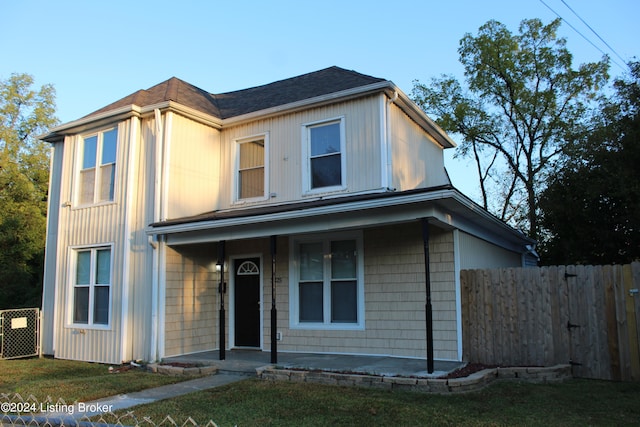 view of front of home with a front yard