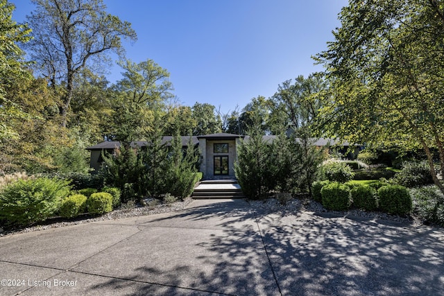 view of front of home