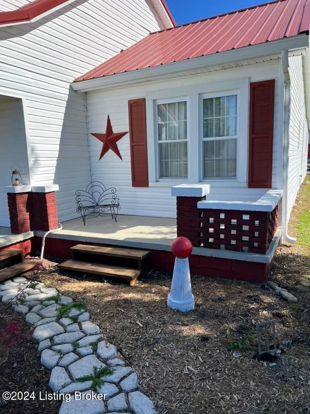 exterior space featuring a porch