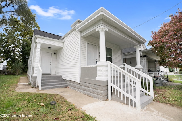 view of front of house