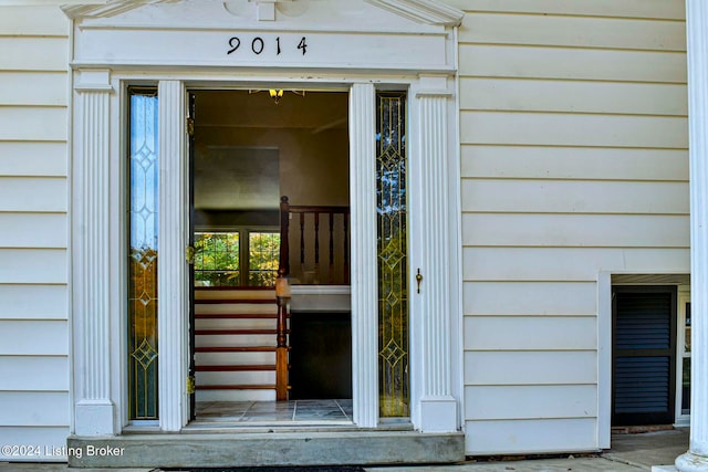 view of property entrance