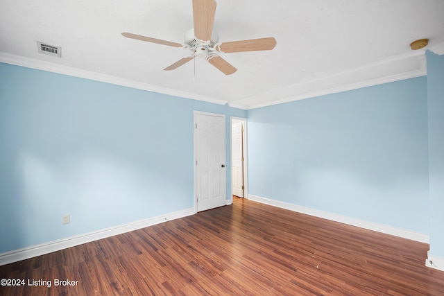 unfurnished room featuring wood-type flooring, crown molding, and ceiling fan