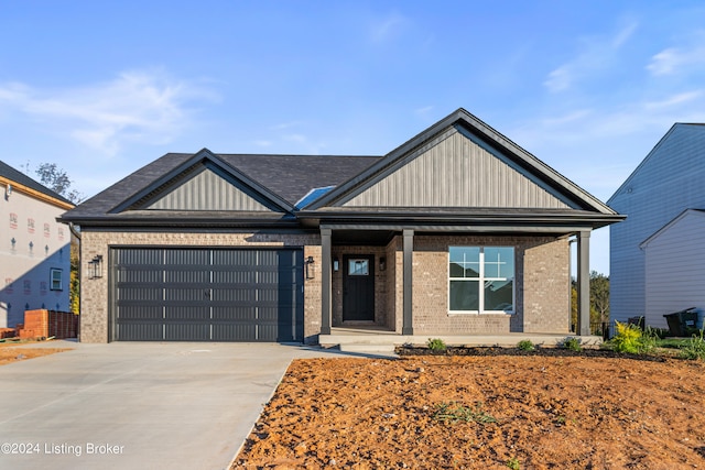 view of front facade with a garage