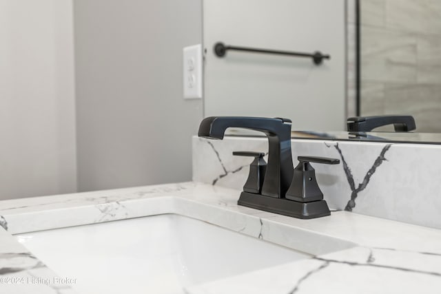 bathroom featuring sink