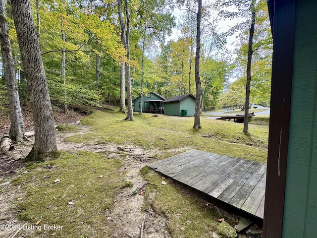 308 Oak Rd, Falls Of Rough, KY 40119 - view of yard with a deck
