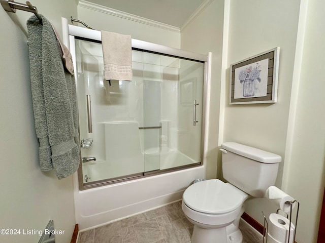 308 Oak Rd, Falls Of Rough, KY 40119 - bathroom with toilet, crown molding, and shower / bath combination with glass door