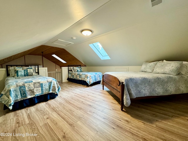 308 Oak Rd, Falls Of Rough, KY 40119 - bedroom featuring light hardwood / wood-style flooring and lofted ceiling