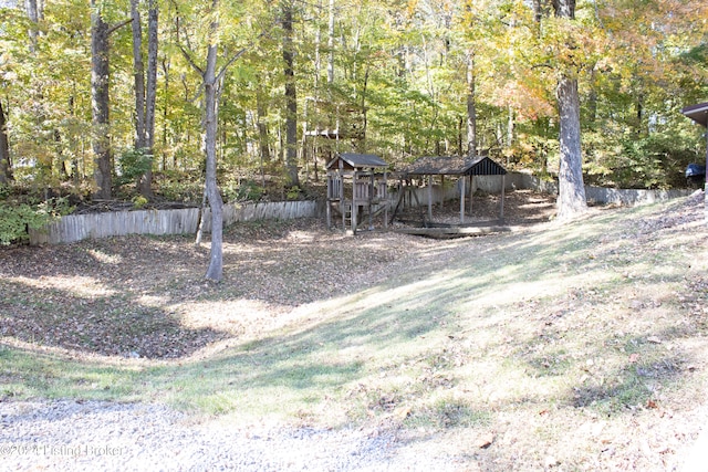 view of yard featuring fence