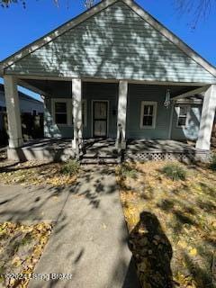 view of front facade featuring covered porch