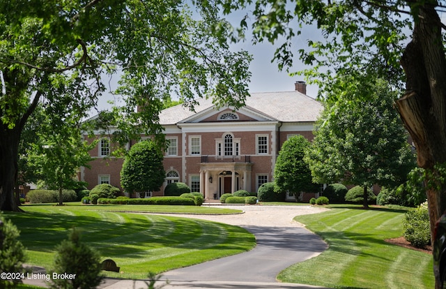 view of front of house with a front yard