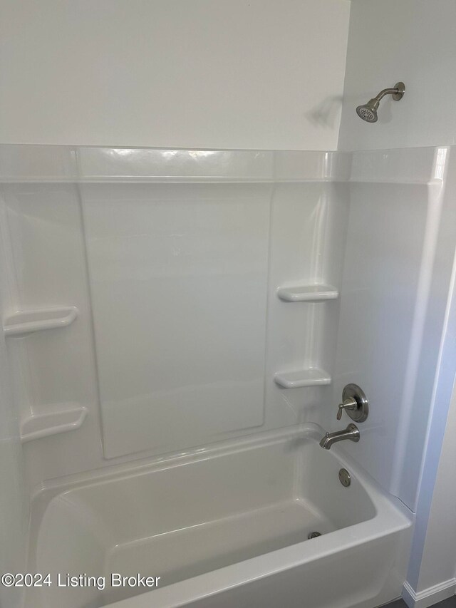 bathroom featuring shower / washtub combination