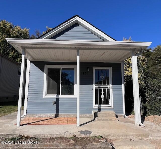 view of front of home with covered porch