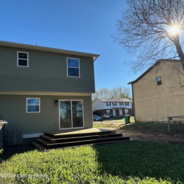 744 Brian Ct, Radcliff, KY 40160 - view of back of property