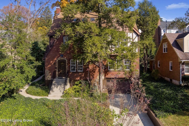 view of front of home featuring a garage