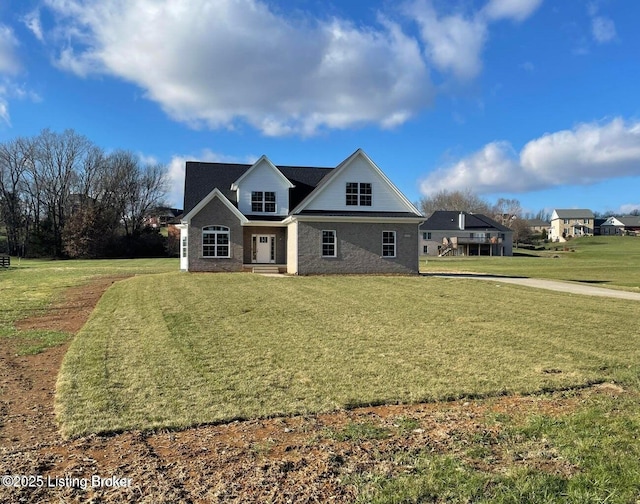 view of front of property with a front yard